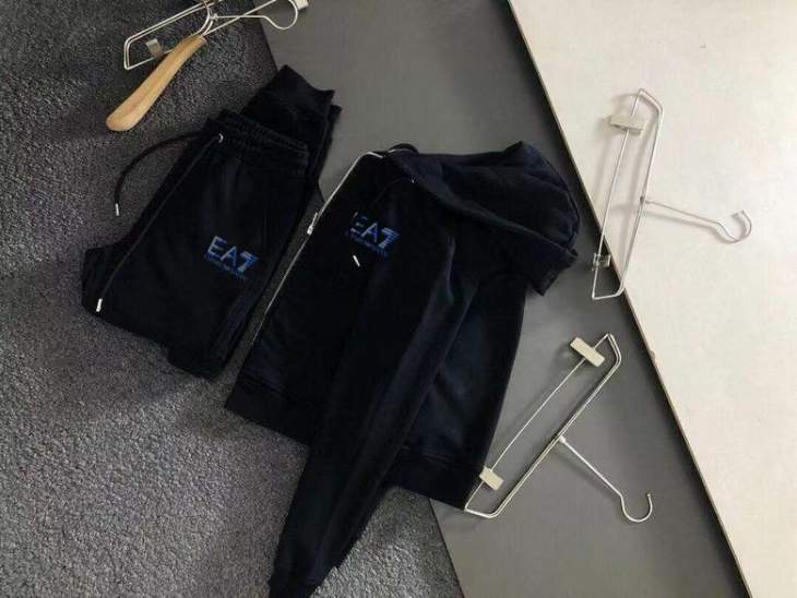 Picture of Armani Sweater Suits _SKUArmaniM-5XLkdtn5436824